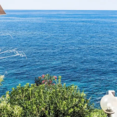 Feet In The Sea By Interhome *